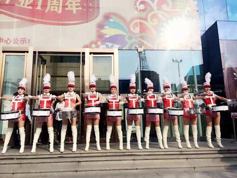 外场氛围：舞狮、锣鼓、军乐队、腰鼓等(图5)